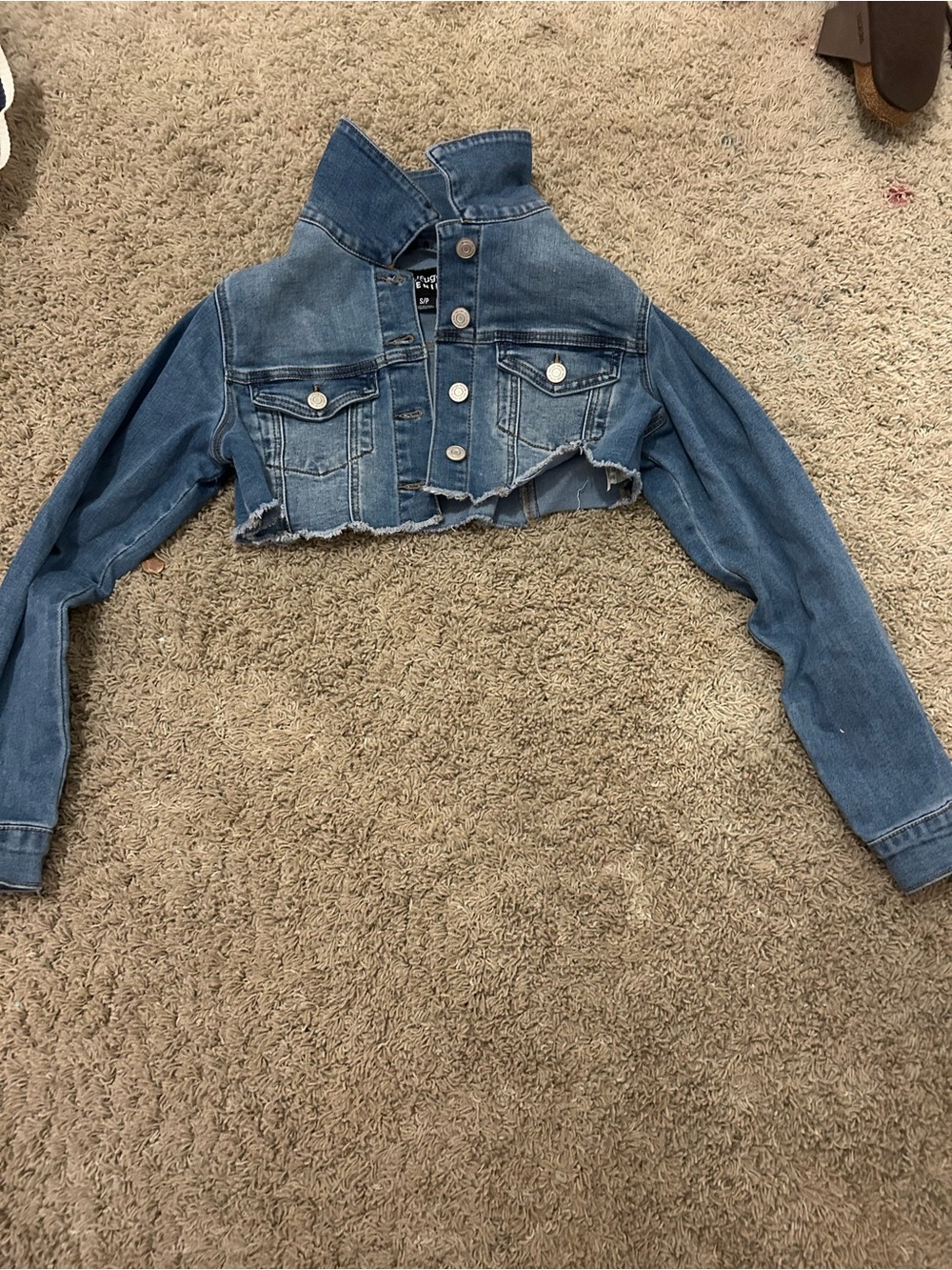 refuge Cropped Distressed Denim Jacket in Blue